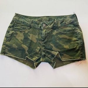 Army green Camouflage jean shorts 3